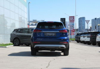 Подержанный автомобиль Geely Atlas Pro 2021 года (6 фото)
