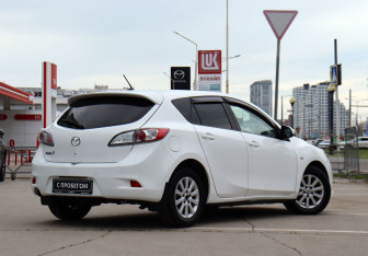 Подержанный автомобиль Mazda 3 Hatchback 2012 года (5 фото)