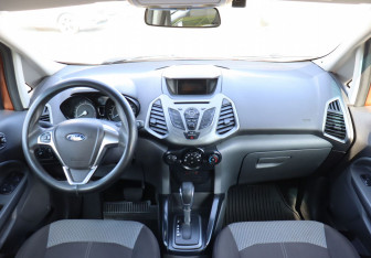 Подержанный автомобиль Ford EcoSport 2017 года (13 фото)