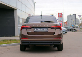 Подержанный автомобиль Skoda Rapid Liftback 2020 года (6 фото)