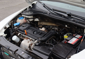 Подержанный автомобиль Skoda Octavia Liftback 2011 года (17 фото)