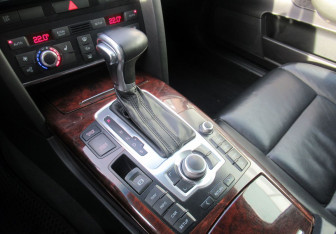 Подержанный автомобиль Audi A6 Sedan 2008 года (17 фото)