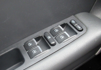 Подержанный автомобиль Chery Tiggo 3 2017 года (19 фото)