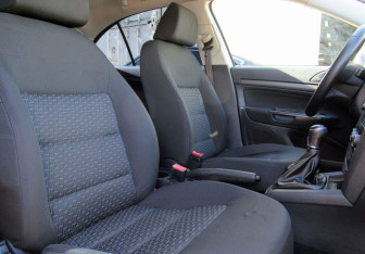 Подержанный автомобиль Skoda Octavia Liftback 2010 года (10 фото)