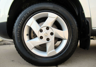 Подержанный автомобиль Renault Duster 2018 года (9 фото)