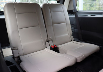 Подержанный автомобиль Ford Explorer 2008 года (11 фото)