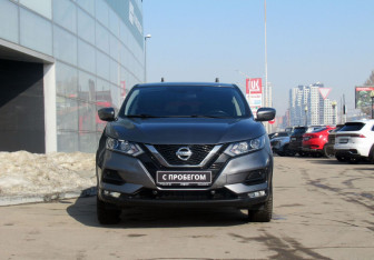 Подержанный автомобиль Nissan Qashqai 2019 года (2 фото)