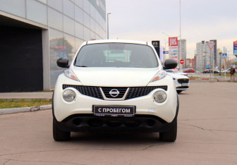 Подержанный автомобиль Nissan Juke 2013 года (2 фото)