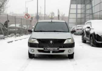 Подержанный автомобиль Renault Logan Sedan 2009 года (2 фото)