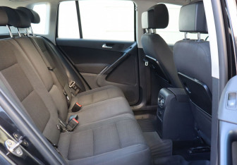 Подержанный автомобиль Volkswagen Tiguan 2013 года (10 фото)