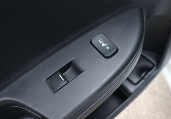 Подержанный автомобиль Honda Accord Sedan 2013 года (14 фото)