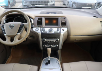 Подержанный автомобиль Nissan Murano Suv 2011 года (14 фото)
