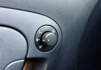 Подержанный автомобиль Skoda Fabia Hatchback 2010 года (18 фото)