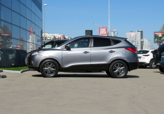 Подержанный автомобиль Hyundai ix35 2013 года (8 фото)