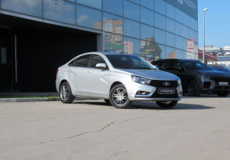 Подержанный автомобиль LADA (ВАЗ) Vesta Sedan 2016 года (3 фото)