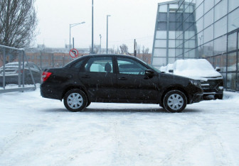 Подержанный автомобиль LADA (ВАЗ) Granta Sedan 2022 года (4 фото)