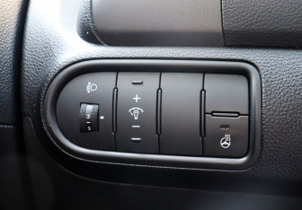 Подержанный автомобиль Kia Cerato Sedan 2015 года (17 фото)