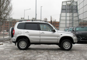 Подержанный автомобиль Chevrolet Niva 2019 года (4 фото)