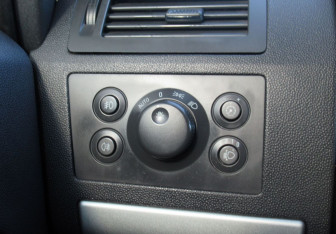 Подержанный автомобиль Opel Zafira Compactvan 2009 года (16 фото)