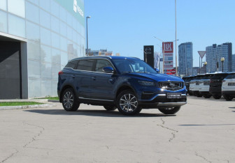 Подержанный автомобиль Geely Atlas Pro 2021 года (3 фото)