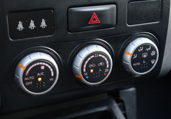 Подержанный автомобиль Nissan X-Trail 2012 года (14 фото)