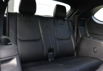 Подержанный автомобиль Mazda CX-9 2018 года (11 фото)