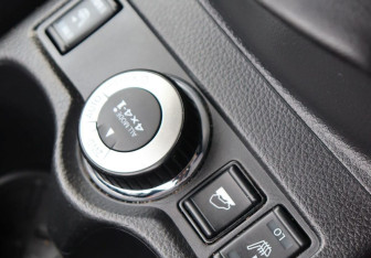 Подержанный автомобиль Nissan X-Trail 2018 года (14 фото)