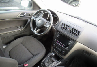 Подержанный автомобиль Skoda Yeti 2016 года (12 фото)