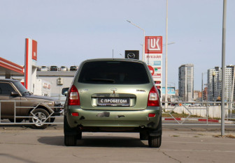 Подержанный автомобиль LADA (ВАЗ) Kalina Wagon 2011 года (6 фото)