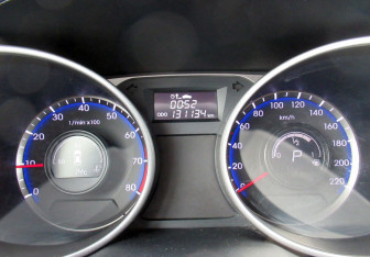 Подержанный автомобиль Hyundai ix35 2014 года (22 фото)