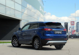 Подержанный автомобиль Geely Atlas Pro 2022 года (7 фото)