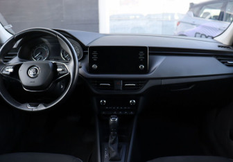Подержанный автомобиль Skoda Rapid Liftback 2021 года (13 фото)