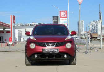 Подержанный автомобиль Nissan Juke 2011 года (2 фото)