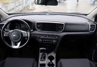 Подержанный автомобиль Kia Sportage 2020 года (13 фото)