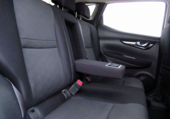 Подержанный автомобиль Nissan Qashqai 2017 года (12 фото)