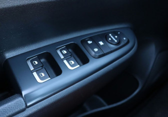 Подержанный автомобиль Kia Rio Sedan 2021 года (16 фото)