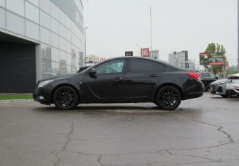 Подержанный автомобиль Opel Insignia Sedan 2012 года (8 фото)