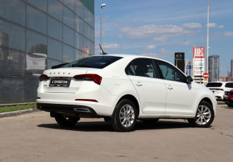 Подержанный автомобиль Skoda Rapid Liftback 2020 года (5 фото)