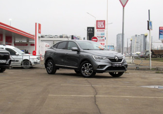 Подержанный автомобиль Renault Arkana 2019 года (3 фото)