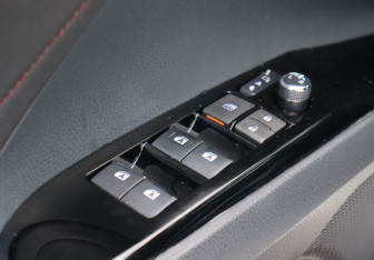Подержанный автомобиль Toyota Camry Sedan 2020 года (14 фото)