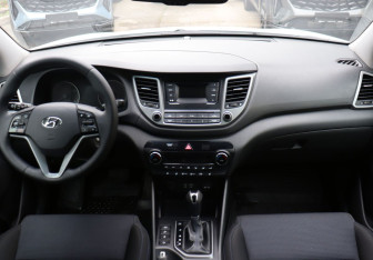 Подержанный автомобиль Hyundai Tucson 2017 года (13 фото)