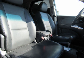 Подержанный автомобиль Kia Sportage 2008 года (10 фото)