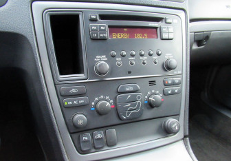 Подержанный автомобиль Volvo S60 2004 года (12 фото)