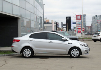 Подержанный автомобиль Kia Rio Sedan 2016 года (4 фото)