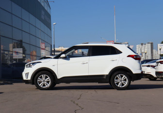 Подержанный автомобиль Hyundai Creta 2019 года (8 фото)
