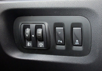 Подержанный автомобиль Renault Kaptur 2017 года (17 фото)