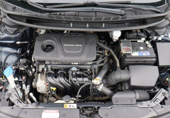 Подержанный автомобиль Kia Cerato Sedan 2019 года (18 фото)