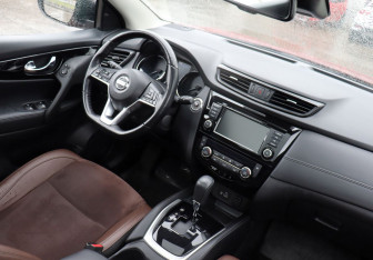 Подержанный автомобиль Nissan Qashqai 2020 года (14 фото)