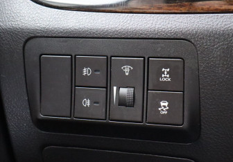 Подержанный автомобиль Hyundai Santa Fe 2011 года (20 фото)