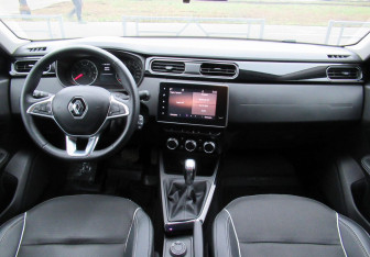 Подержанный автомобиль Renault Arkana 2019 года (13 фото)